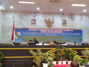 DPRD Pekanbaru Sahkan Perda Rencana Pembangunan Industri Kota